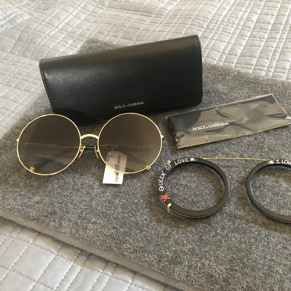 ☄️💥 HOST PICK 05/06! 🥳🎉 NWT DOLCE & GABBANA Sunglasses - Picture 2 of 2